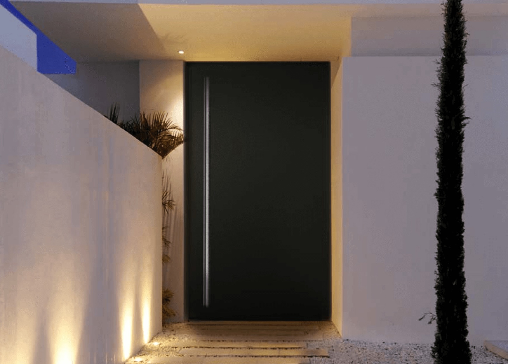 Puerta Cortizo con bisagras ocultas