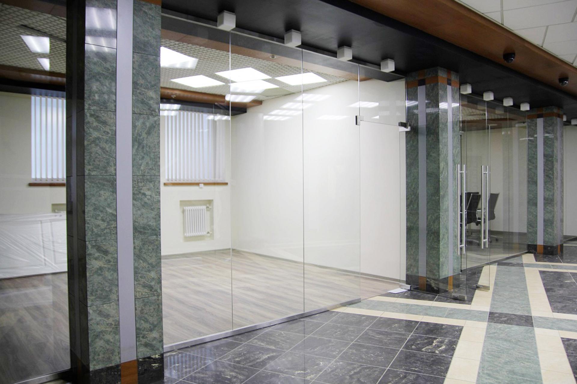 Acristalamiento panorámico de oficinas