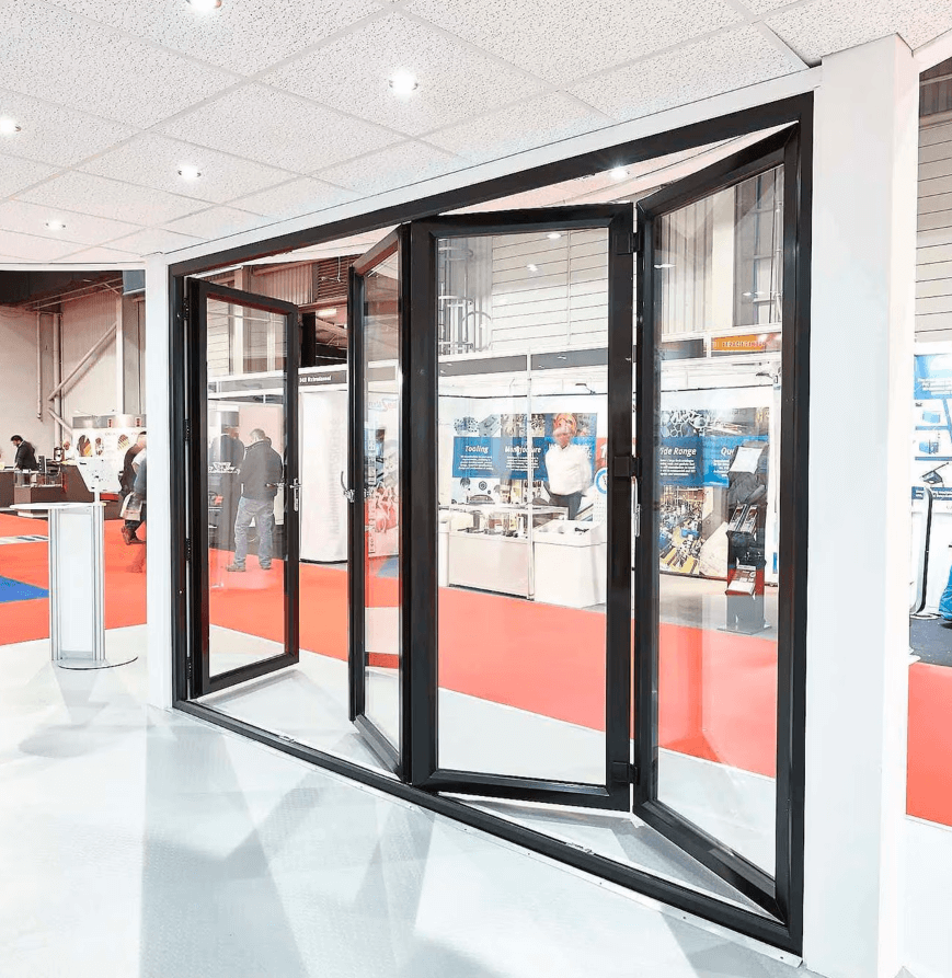 Puerta plegable — más espacio